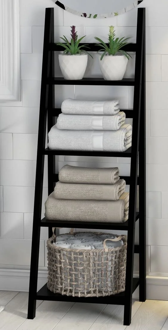 Ways to store towels in small bathroom hotsell